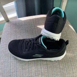 Women’s Skechers Go Walk